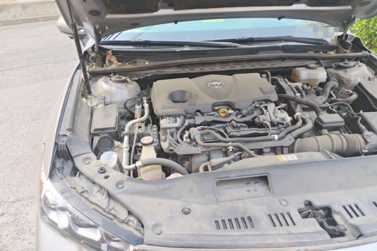 Used Toyota Avalon 2019 Dual-Engine 2.5L Luxury Edition China VI Standard Engine Bay Right