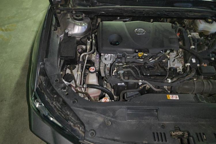 Used Toyota Avalon 2019 Dual-Engine 2.5L XLE Prestige Version China VI Standard Engine Bay Right