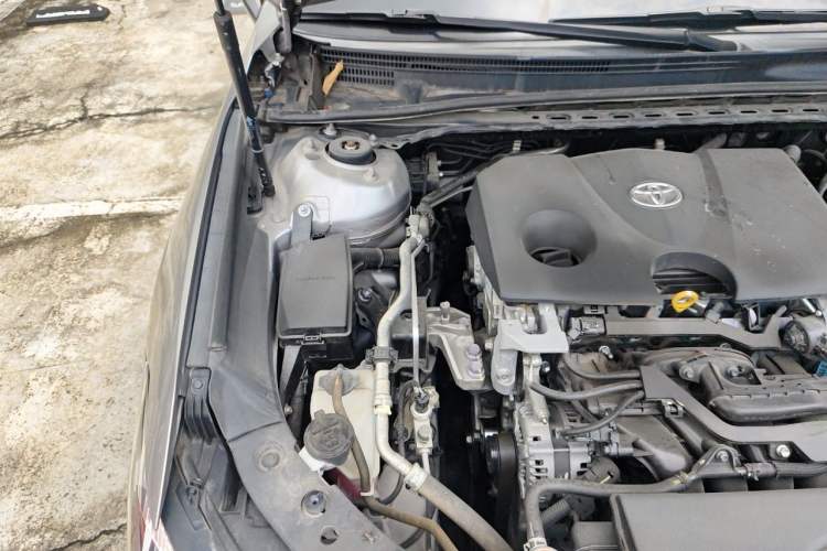 Used Toyota Avalon 2019 2.0L Luxury Edition China VI Standard Engine Bay Right
