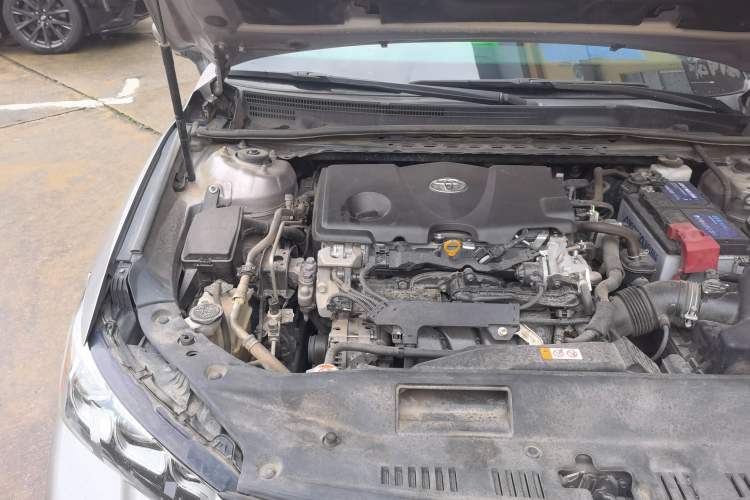 Used Toyota Avalon 2019 2.5L Touring Premium Version China VI Standard Engine Bay Right