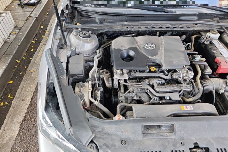 Used Toyota Avalon 2019 2.0L XLE Premium Edition China VI Engine Bay Right