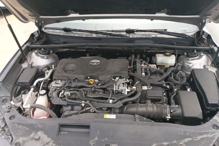 Used Toyota Avalon 2019 Dual-Engine 2.5L Luxury Edition China VI Standard Engine Bay