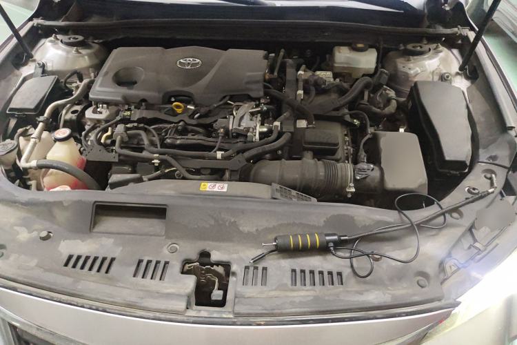 Used Toyota Avalon 2019 Dual-Engine 2.5L Luxury Edition China VI Standard Engine Bay