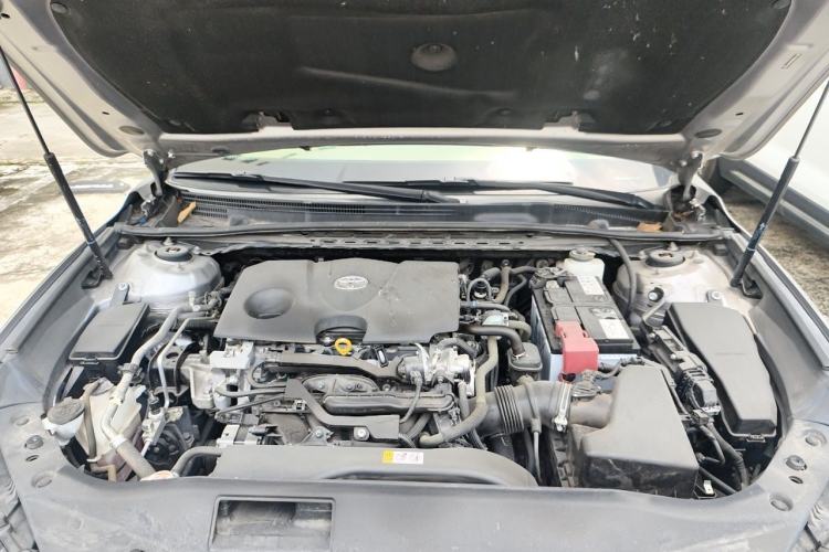 Used Toyota Avalon 2019 2.0L Luxury Edition China VI Standard Engine Bay