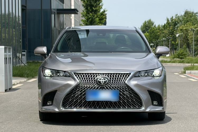 Used Toyota Avalon 2019 2.0L Luxury Edition China VI Standard Exterior 1