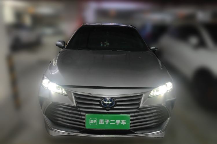 Used Toyota Avalon 2019 Dual-Engine 2.5L XLE Prestige Version China VI Standard Exterior 1