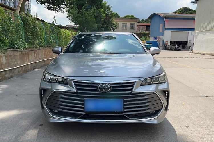 Used Toyota Avalon 2019 2.0L Luxury Edition China VI Standard Exterior 1