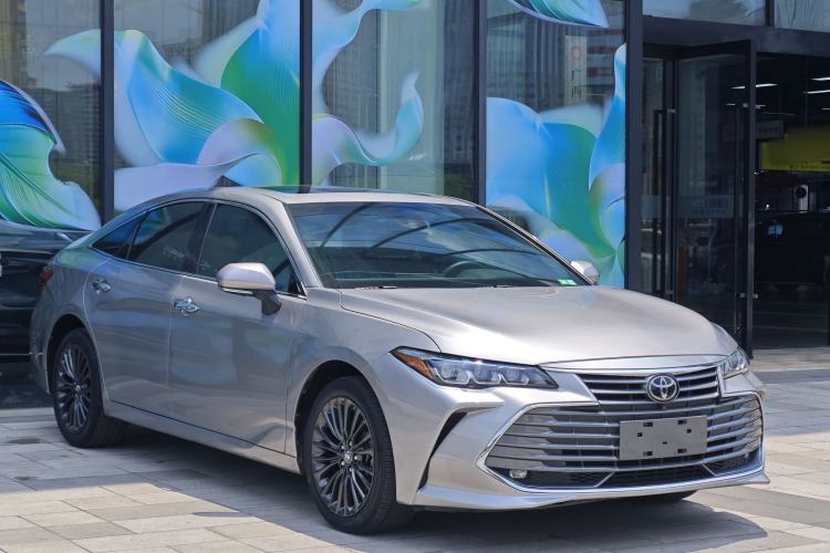 Used Toyota Avalon 2019 2.0L XLE Premium Edition China VI Exterior 2