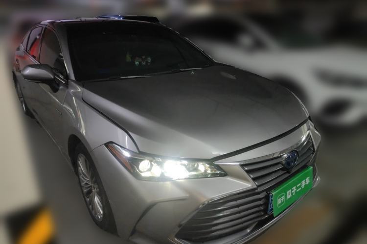 Used Toyota Avalon 2019 Dual-Engine 2.5L XLE Prestige Version China VI Standard Exterior 2