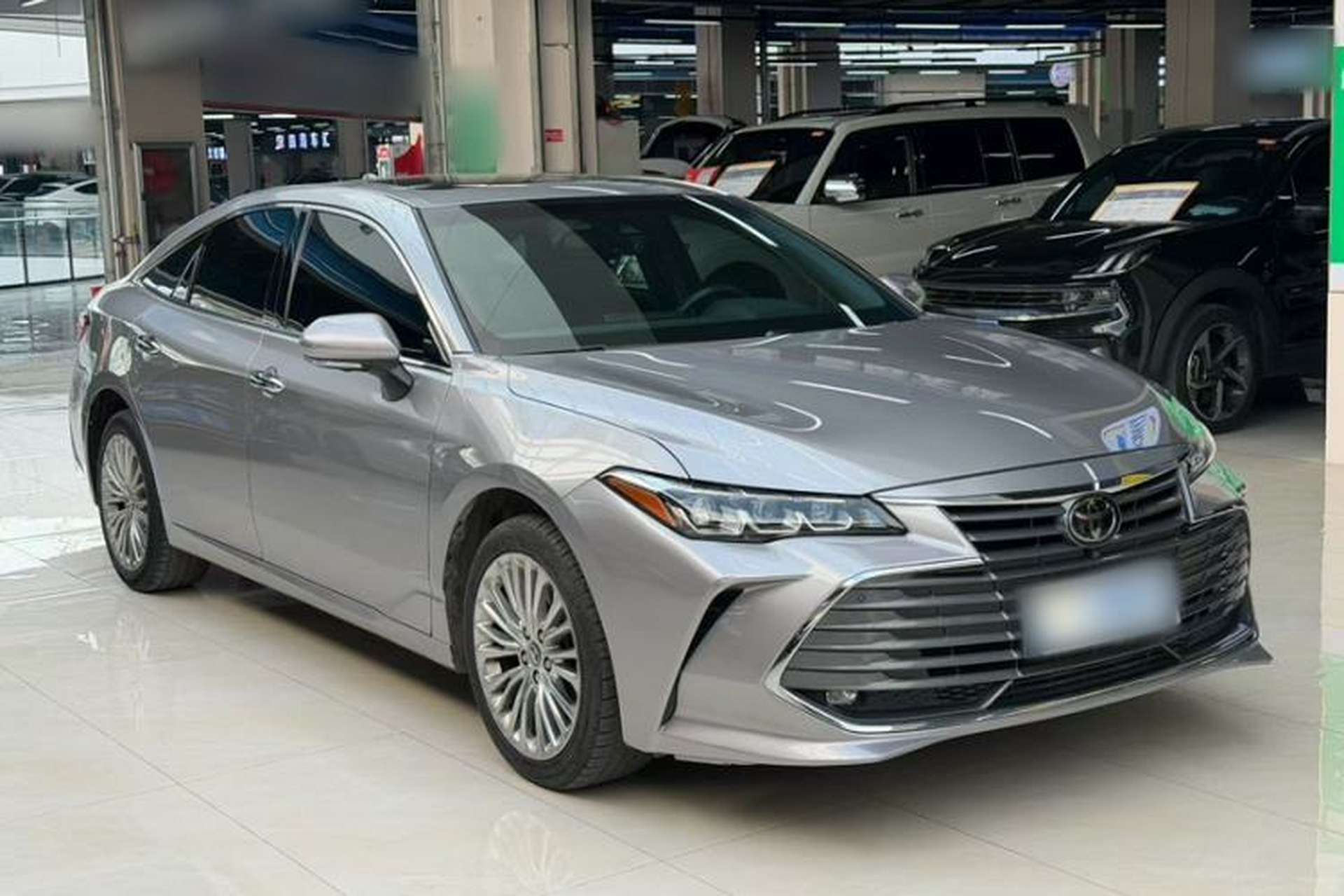 Used Toyota Avalon 2019 2.0L XLE Premium Edition China VI Exterior 2
