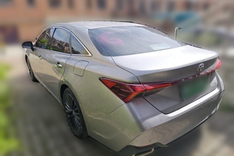 Used Toyota Avalon 2019 2.0L XLE Premium Edition China VI Exterior 3