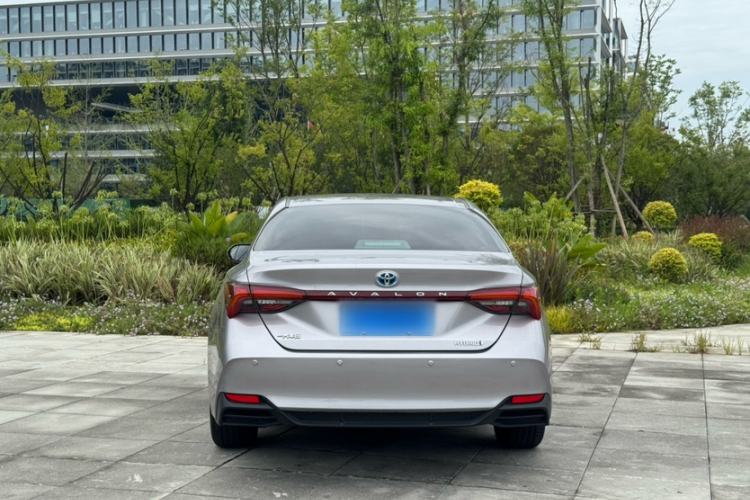 Used Toyota Avalon 2019 Dual-Engine 2.5L Luxury Edition China VI Standard Exterior 3