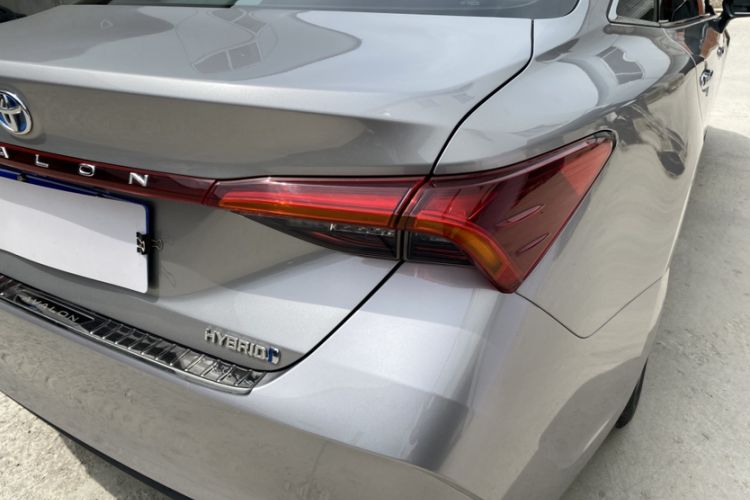 Used Toyota Avalon 2019 Dual-Engine 2.5L Luxury Edition China VI Standard Exterior 3