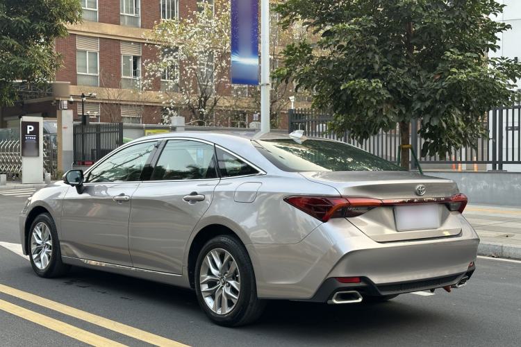 Used Toyota Avalon 2019 2.0L Ambition Edition China VI Exterior 3