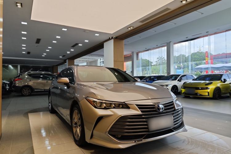 Used Toyota Avalon 2019 Dual-Engine 2.5L Luxury Edition China VI Standard Exterior 3
