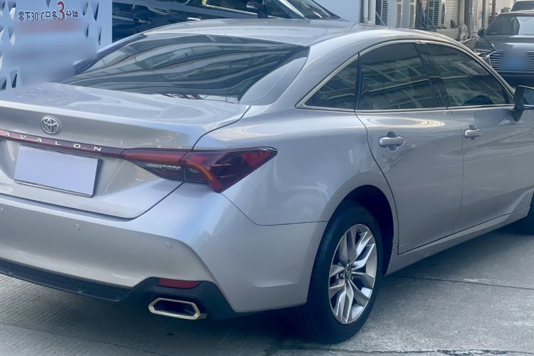 Used Toyota Avalon 2019 2.0L Ambition Edition China VI Exterior 4