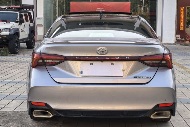 Used Toyota Avalon 2019 2.5L Touring Premium Version China VI Standard Exterior 4