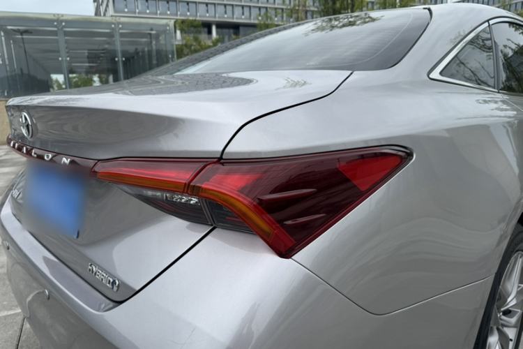 Used Toyota Avalon 2019 Dual-Engine 2.5L Luxury Edition China VI Standard Exterior 4