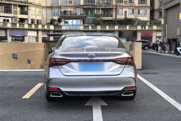 Used Toyota Avalon 2019 2.0L Luxury Edition China VI Standard Exterior 4