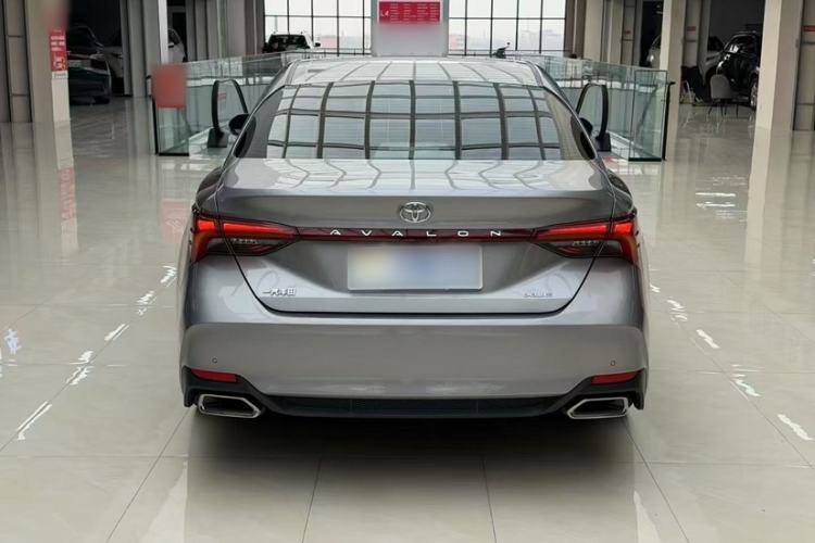 Used Toyota Avalon 2019 2.0L XLE Premium Edition China VI Exterior 4