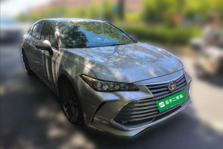 Used Toyota Avalon 2019 2.0L XLE Premium Edition China VI Exterior 4