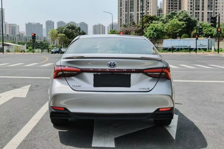 Used Toyota Avalon 2019 Dual-Engine 2.5L Luxury Edition China VI Standard Exterior 4