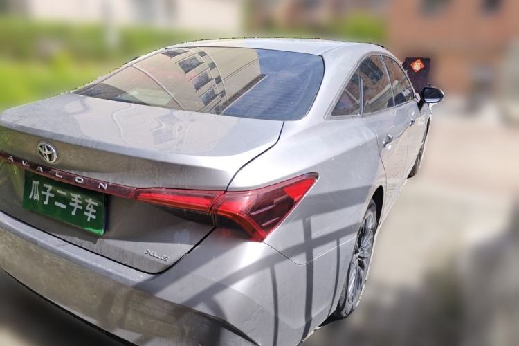 Used Toyota Avalon 2019 2.0L XLE Premium Edition China VI Exterior 5
