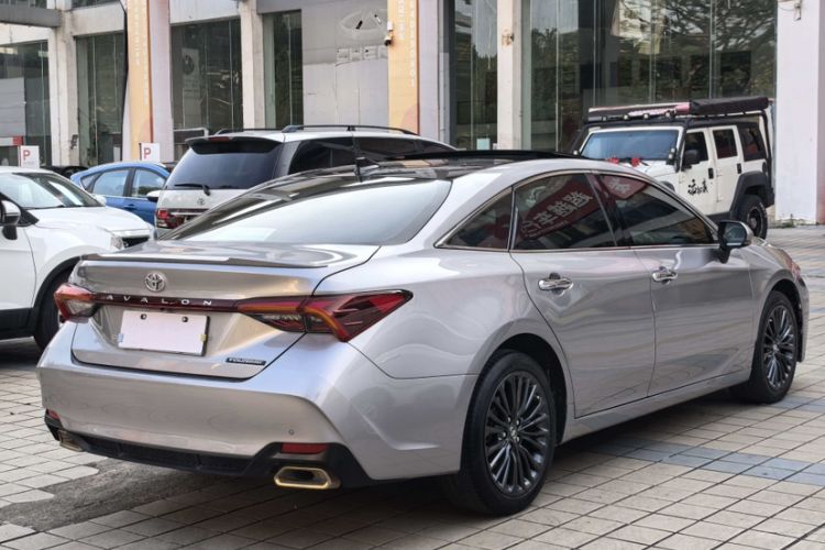 Used Toyota Avalon 2019 2.5L Touring Premium Version China VI Standard Exterior 5