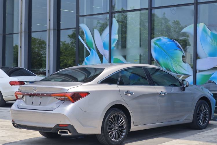 Used Toyota Avalon 2019 2.0L XLE Premium Edition China VI Exterior 5