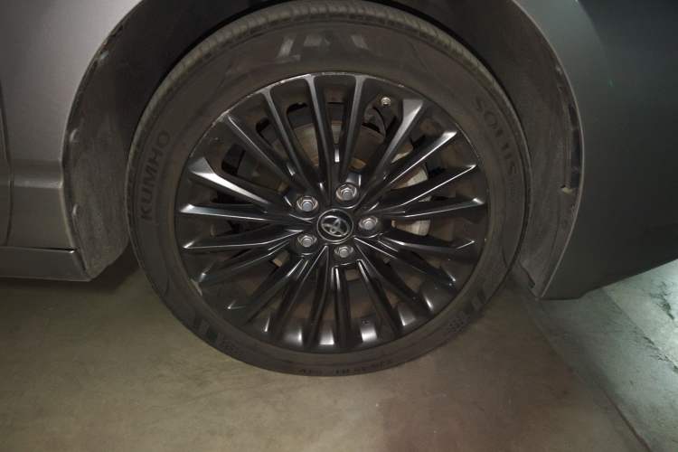 Used Toyota Avalon 2019 2.0L XLE Premium Edition China VI Exterior 7