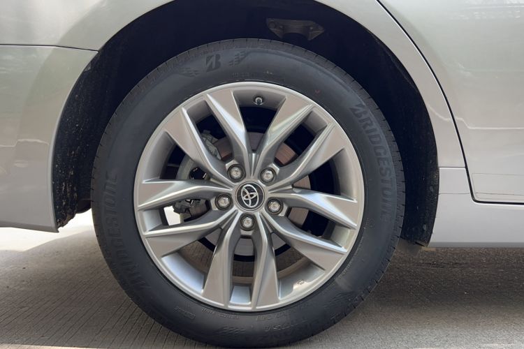 Used Toyota Avalon 2019 2.0L Luxury Edition China VI Standard Exterior 8