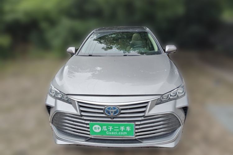 Used Toyota Avalon 2019 Dual-Engine 2.5L XLE Prestige Version China VI Standard Front