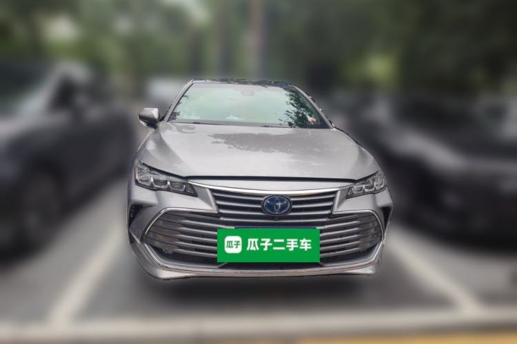 Used Toyota Avalon 2019 Dual-Engine 2.5L XLE Prestige Version China VI Standard Front