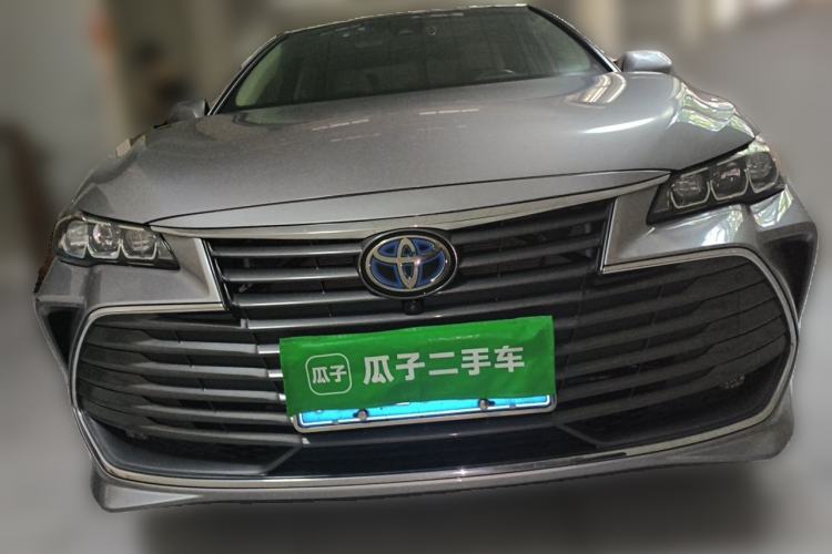 Used Toyota Avalon 2019 Dual-Engine 2.5L XLE Prestige Version China VI Standard Front