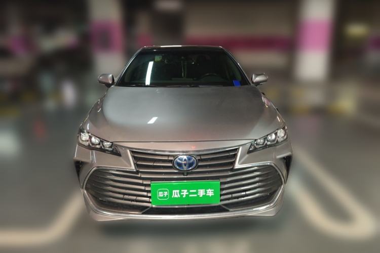 Used Toyota Avalon 2019 Dual-Engine 2.5L XLE Prestige Version China V Standard Front