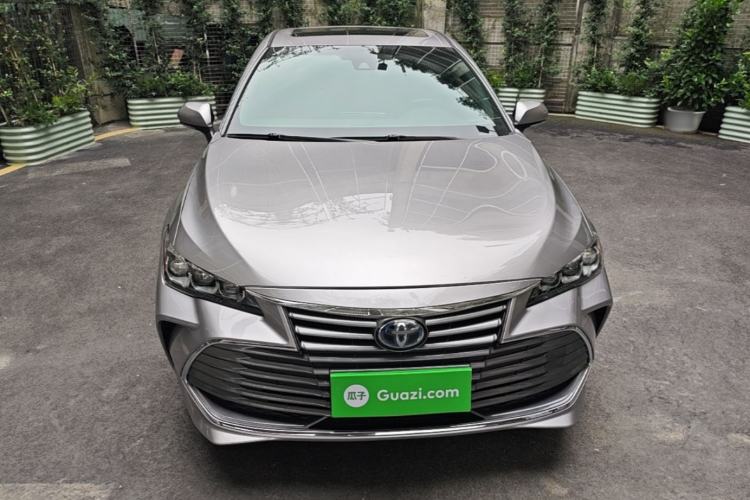 Used Toyota Avalon 2019 Dual-Engine 2.5L Luxury Edition China VI Standard Front