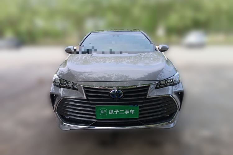 Used Toyota Avalon 2019 Dual-Engine 2.5L XLE Prestige Version China VI Standard Front