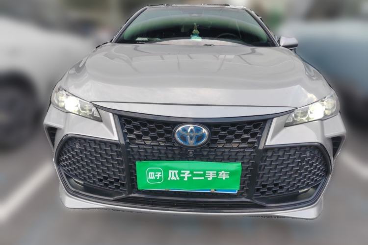 Used Toyota Avalon 2019 Dual-Engine 2.5L XLE Prestige Version China VI Standard Front