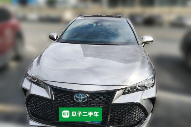 Used Toyota Avalon 2019 Dual-Engine 2.5L Luxury Edition China V Standard Front