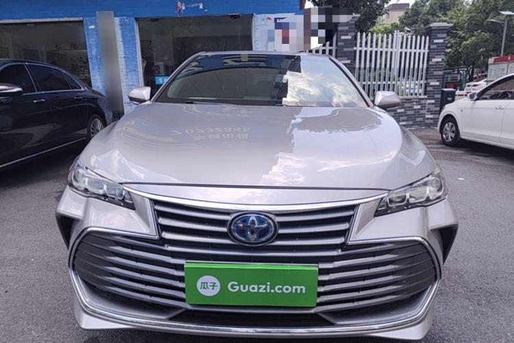 Used Toyota Avalon 2019 Dual-Engine 2.5L Luxury Edition China VI Standard Front