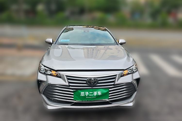 Used Toyota Avalon 2019 2.5L Touring Premium Version China VI Standard Front