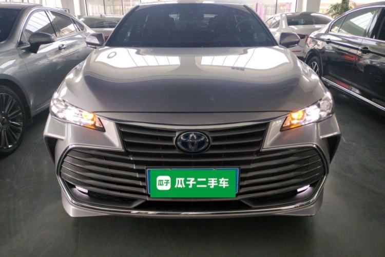 Used Toyota Avalon 2019 Dual-Engine 2.5L Luxury Edition China VI Standard Front