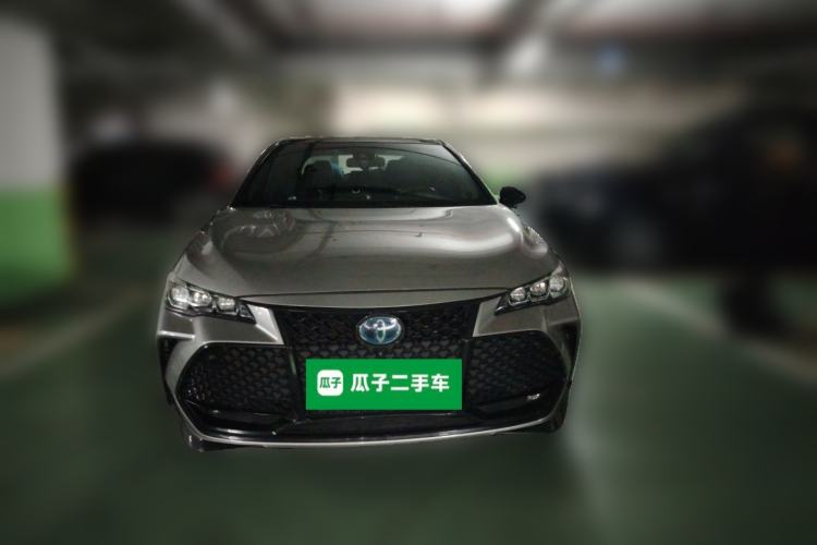 Used Toyota Avalon 2019 Dual-Engine 2.5L XLE Prestige Version China V Standard Front