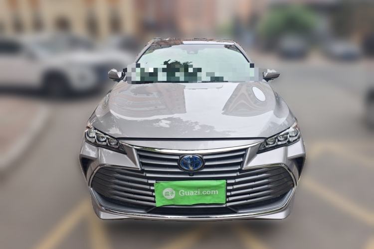 Used Toyota Avalon 2019 Dual-Engine 2.5L XLE Prestige Version China V Standard Front