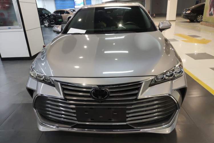 Used Toyota Avalon 2019 2.0L XLE Premium Edition China VI Front
