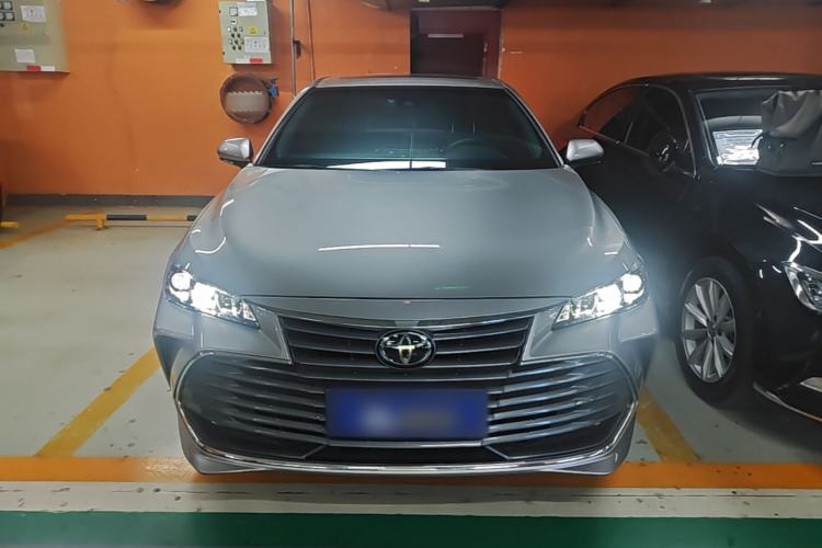 Used Toyota Avalon 2019 2.0L Luxury Edition China VI Standard Front