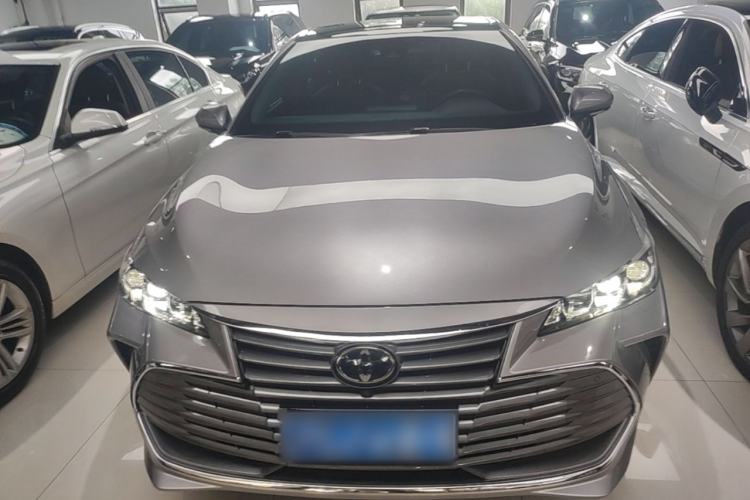 Used Toyota Avalon 2019 2.5L Touring Premium Version China VI Standard Front