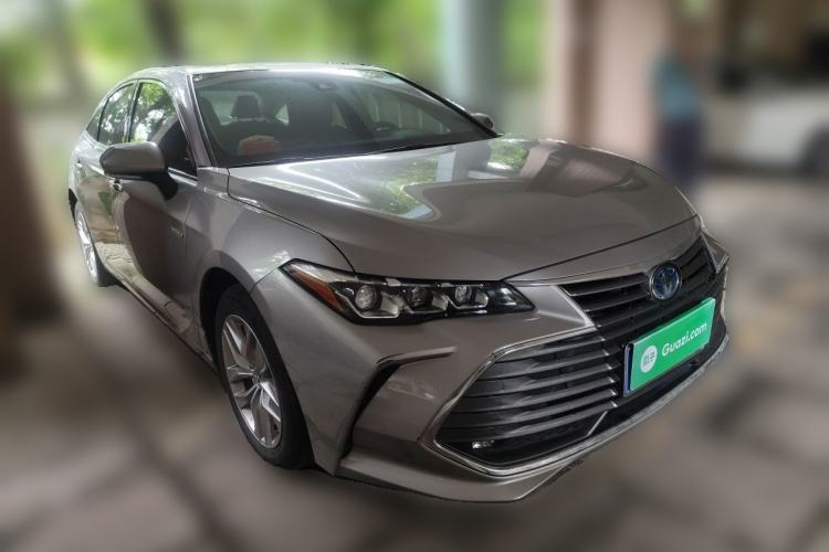 Used Toyota Avalon 2019 Dual-Engine 2.5L Luxury Edition China VI Standard Front Right 45 Deg