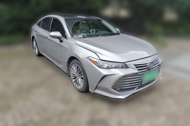 Used Toyota Avalon 2019 Dual-Engine 2.5L XLE Prestige Version China VI Standard Front Right 45 Deg