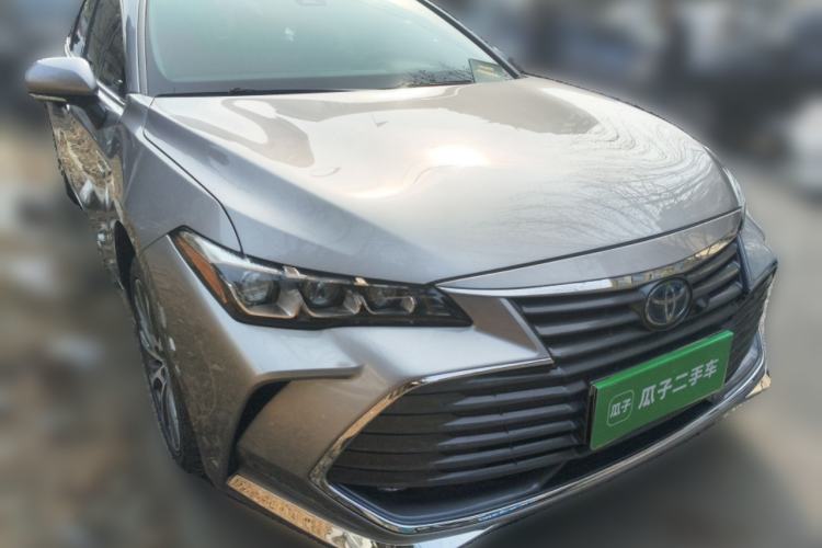 Used Toyota Avalon 2019 Dual-Engine 2.5L Luxury Edition China VI Standard Front Right 45 Deg